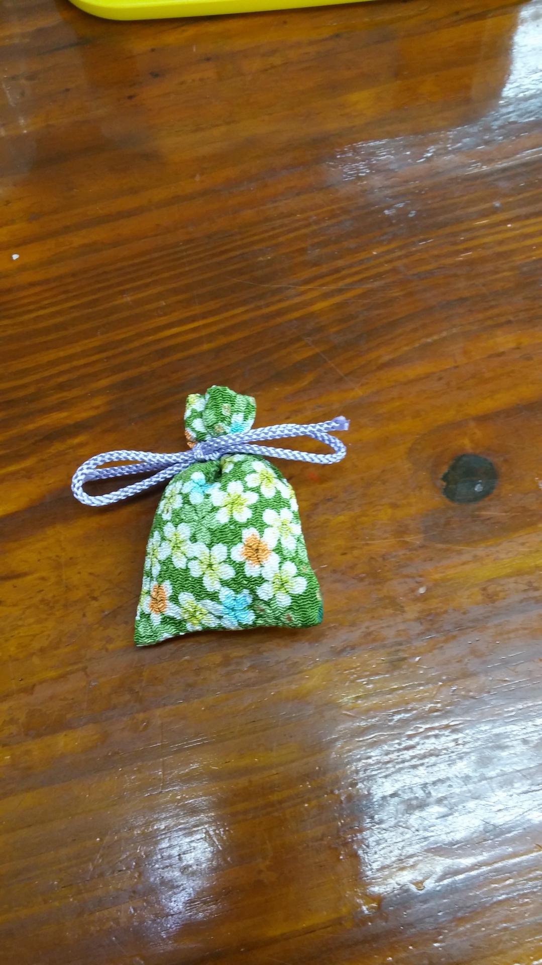 Awaji : Atelier - Petit sachet d'encens terminé